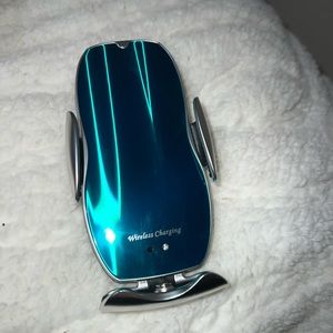 Wireless car charger &stand
